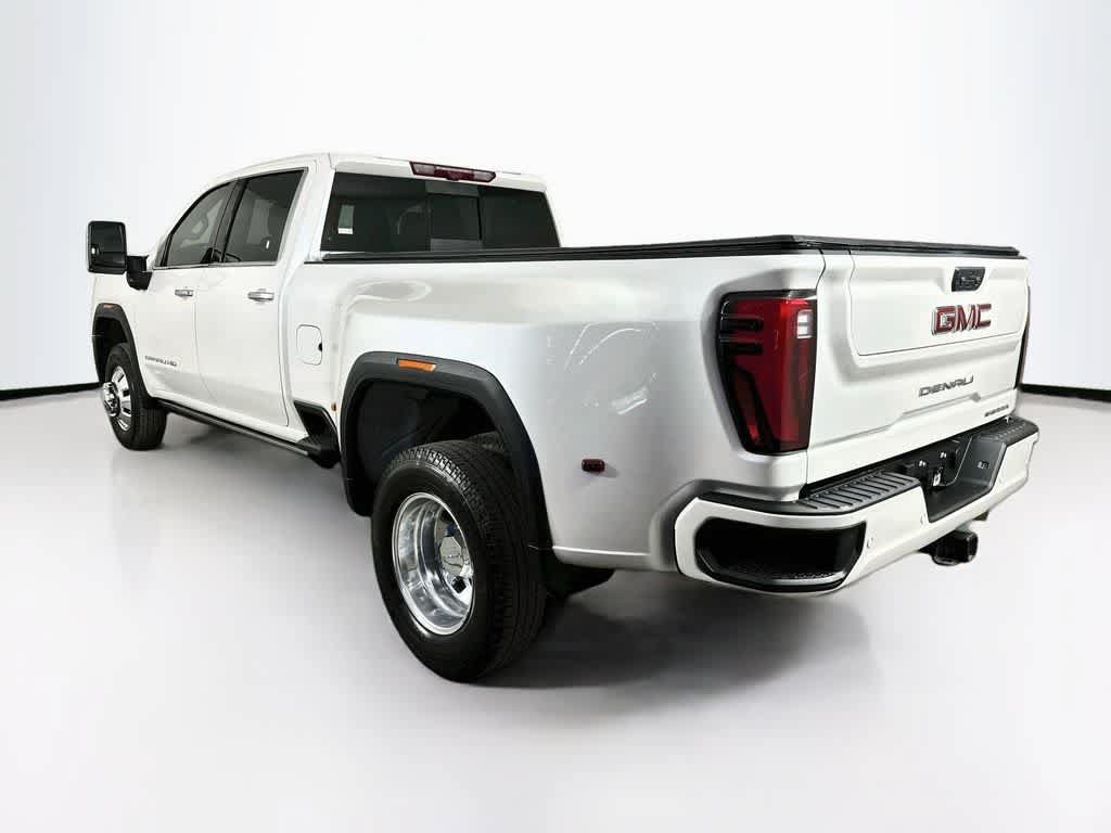 Used 2024 GMC Sierra 3500 Denali w/ Denali Reserve Package AWD/4WD image 4
