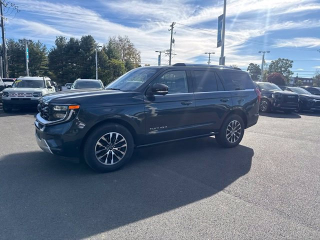 Certified 2025 Ford Expedition Platinum AWD/4WD image 3