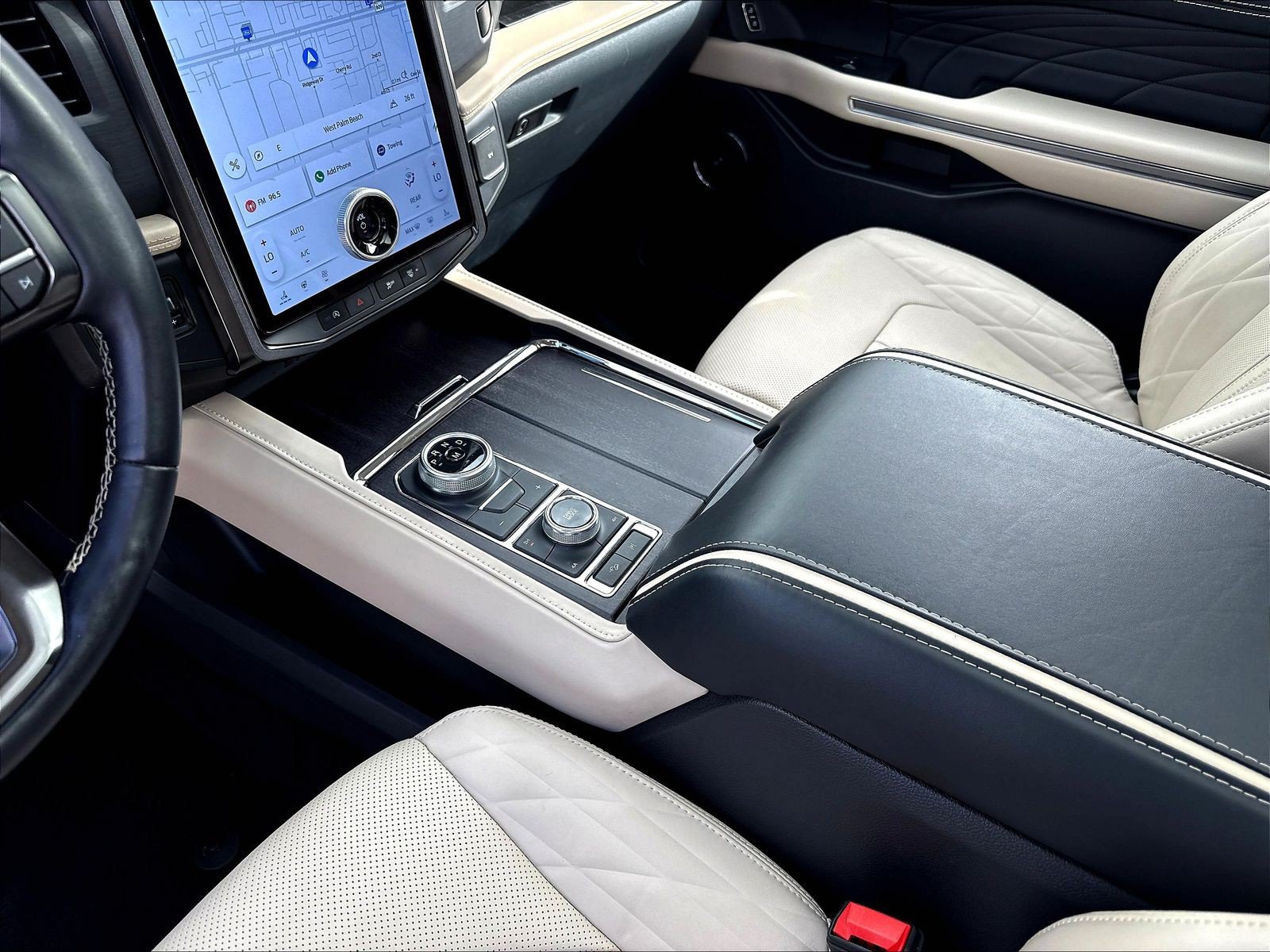 Certified 2023 Ford Expedition Platinum AWD/4WD image 21