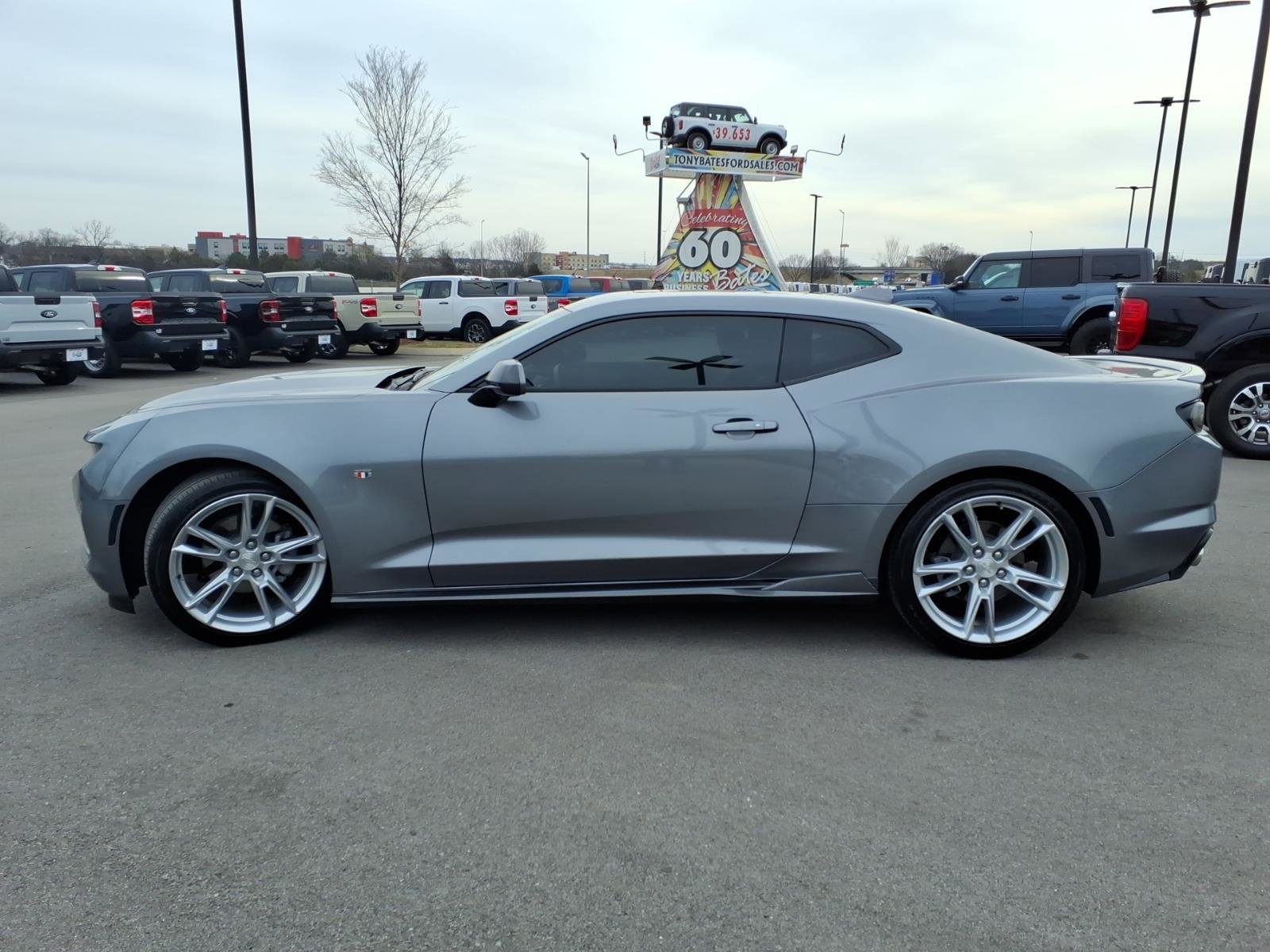 Used 2022 Chevrolet Camaro LT w/ RS Package image 2