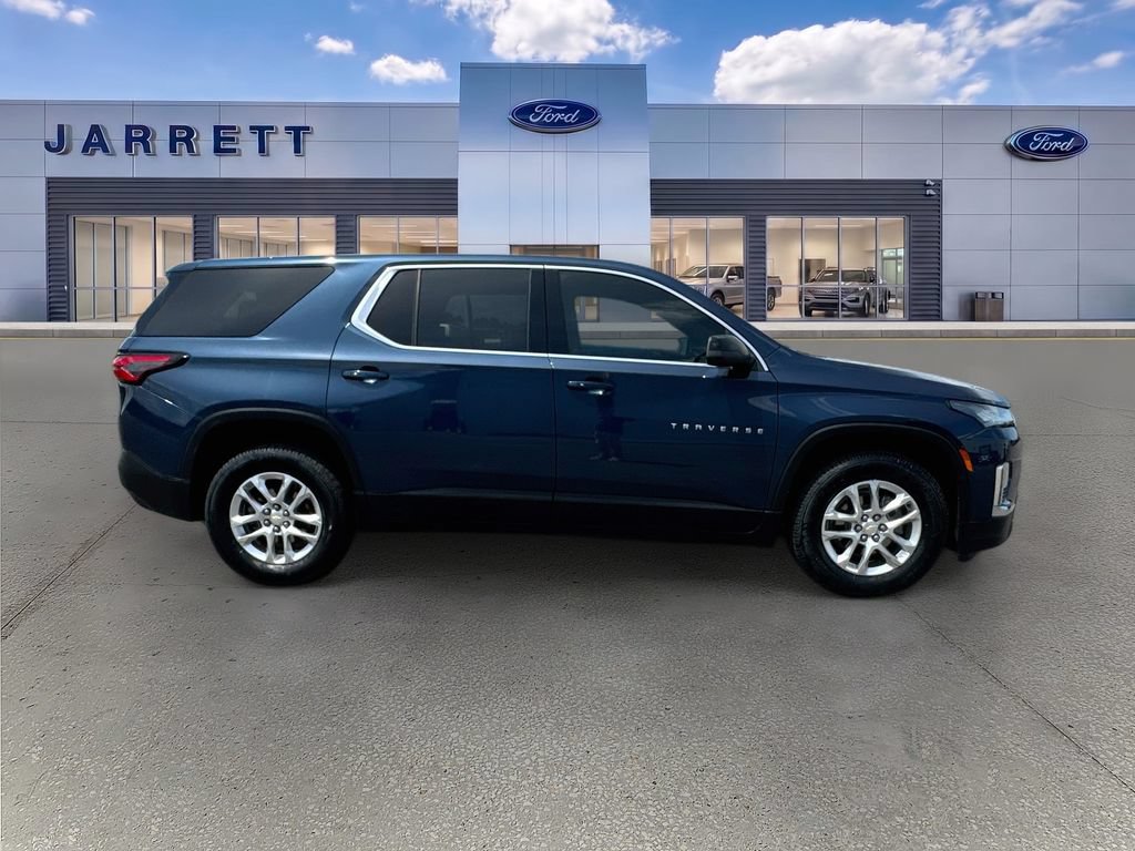 Used 2022 Chevrolet Traverse LS FWD image 8