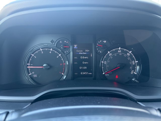 Used 2021 Toyota 4Runner SR5 AWD/4WD image 9