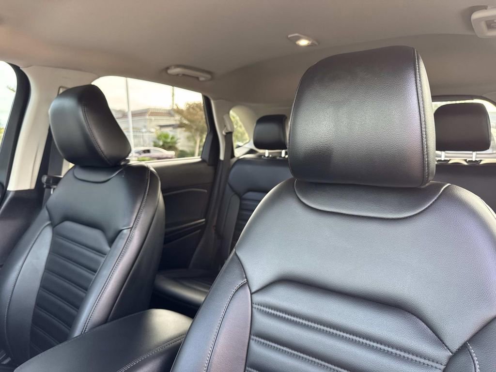 Certified 2020 Ford Edge SEL w/ Convenience Package image 22