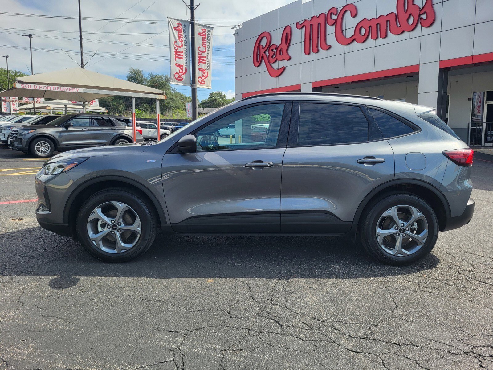 Certified 2025 Ford Escape ST-Line AWD/4WD image 7