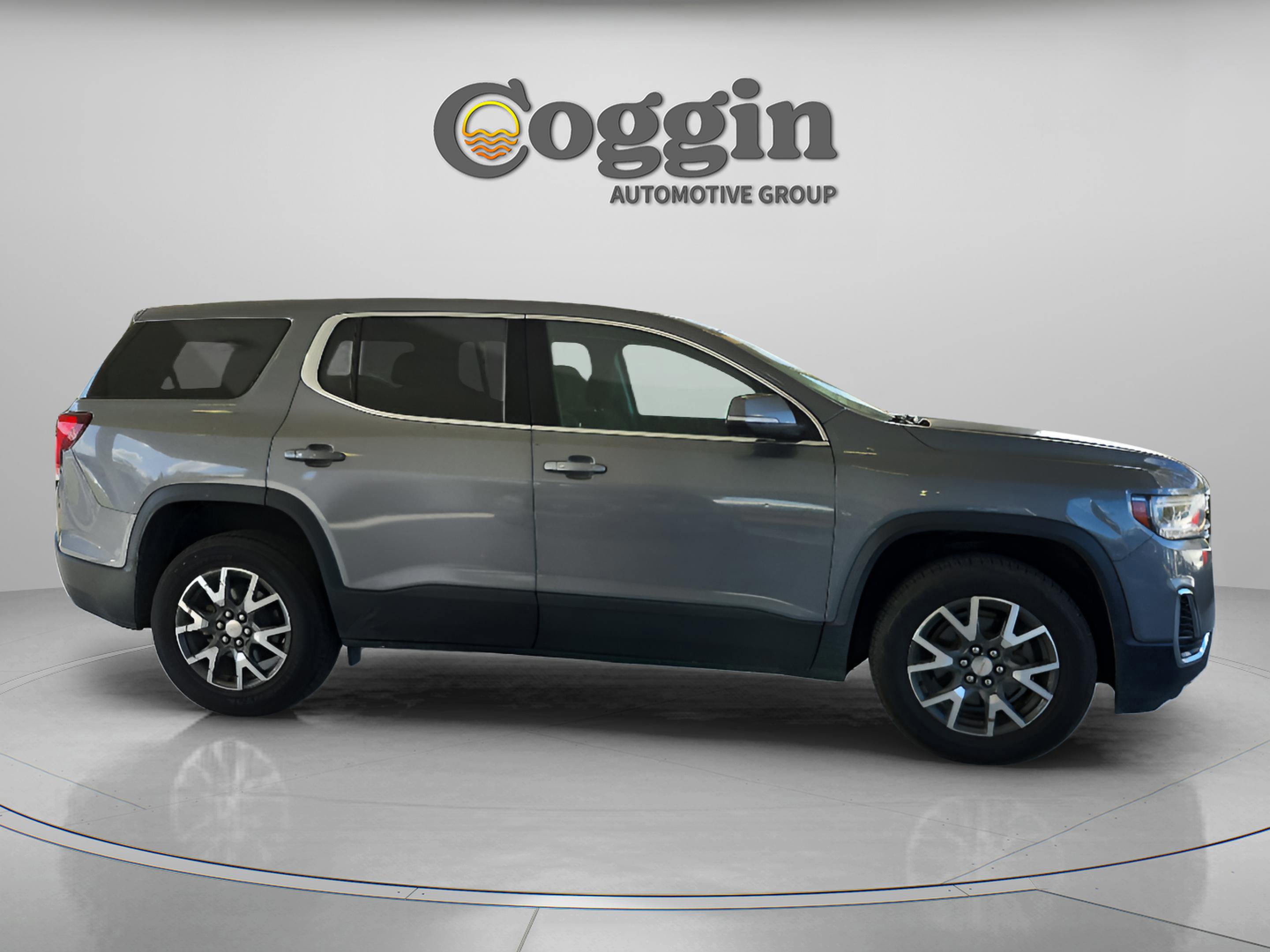 Used 2020 GMC Acadia SLE w/ LPO, Floor Liner Package image 7
