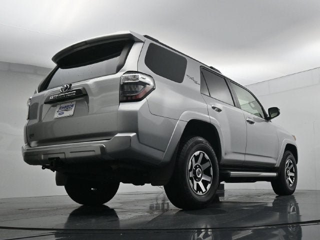 Used 2023 Toyota 4Runner TRD Off-Road Premium w/ Moonroof Package AWD/4WD image 39