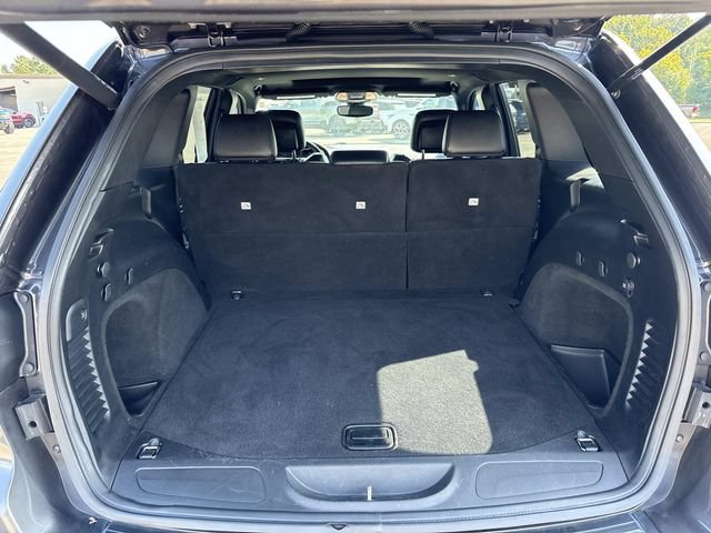 Used 2019 Jeep Grand Cherokee Altitude AWD/4WD image 12
