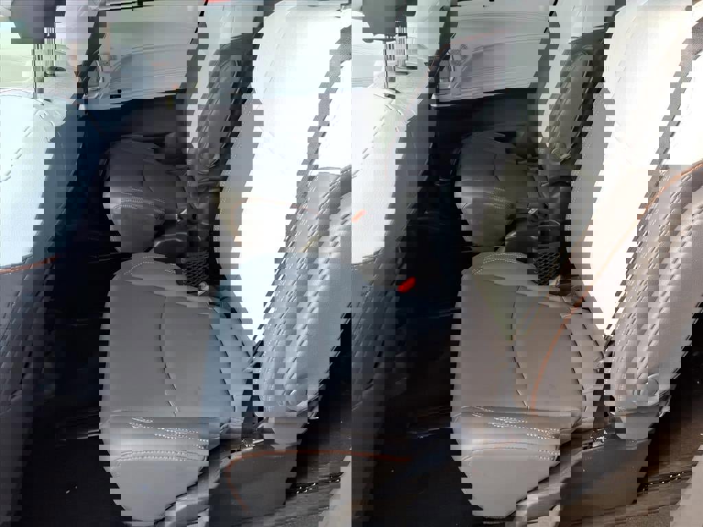 Used 2022 Toyota Sienna XSE image 14