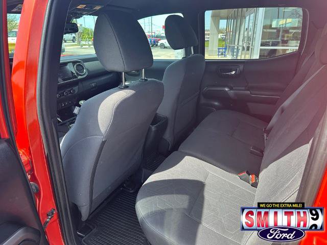 Used 2018 Toyota Tacoma TRD Off-Road AWD/4WD image 33