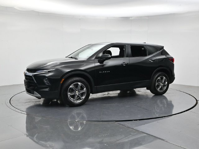 Used 2023 Chevrolet Blazer LT w/ Driver Confidence Package FWD image 5