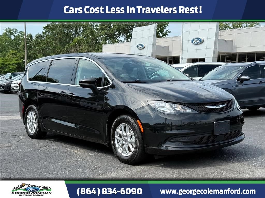 Used 2023 Chrysler Voyager LX FWD image 1