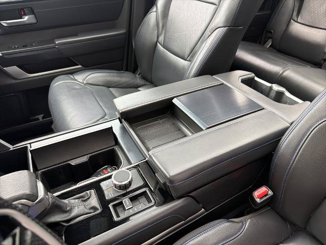 Used 2024 Toyota Tundra Platinum AWD/4WD image 38