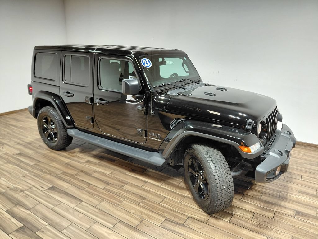 Used 2023 Jeep Wrangler Unlimited Sahara AWD/4WD image 22