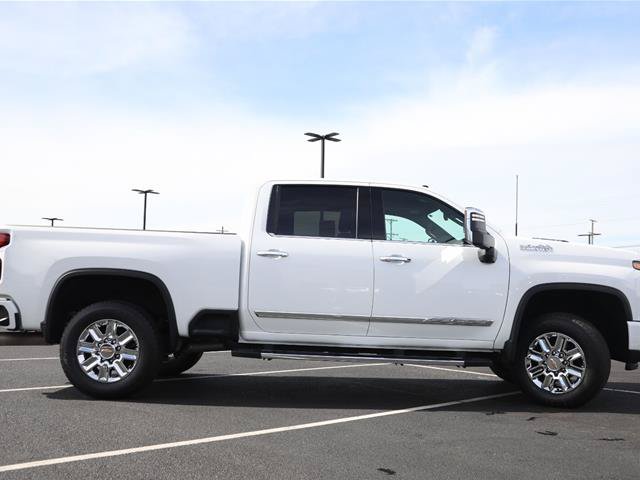 Used 2024 Chevrolet Silverado 2500 High Country w/ Z71 Off-Road Package AWD/4WD image 10