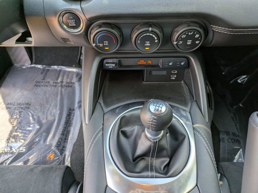 Used 2025 MAZDA MX-5 Miata RF Club image 17