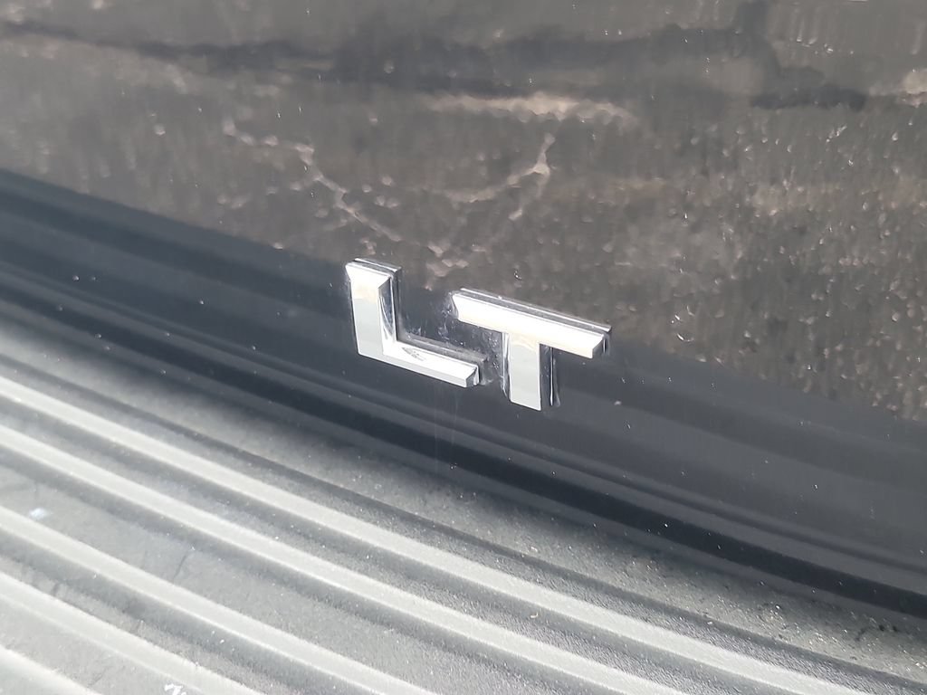 Used 2023 Chevrolet Tahoe LT w/ Luxury Package RWD image 7