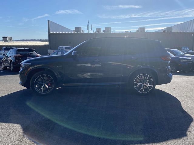 Used 2022 BMW X5 xDrive45e w/ M Sport Package image 2