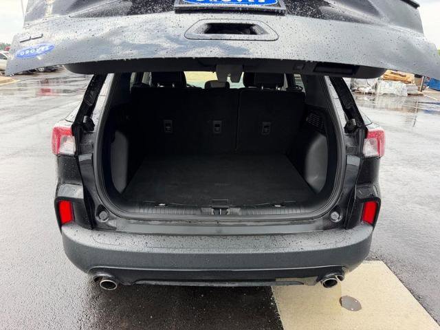 Certified 2022 Ford Escape SE w/ SE Sport Appearance Package FWD image 7