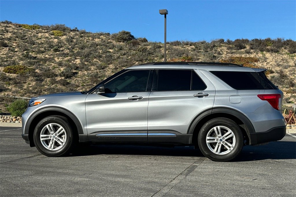 Certified 2023 Ford Explorer XLT image 7