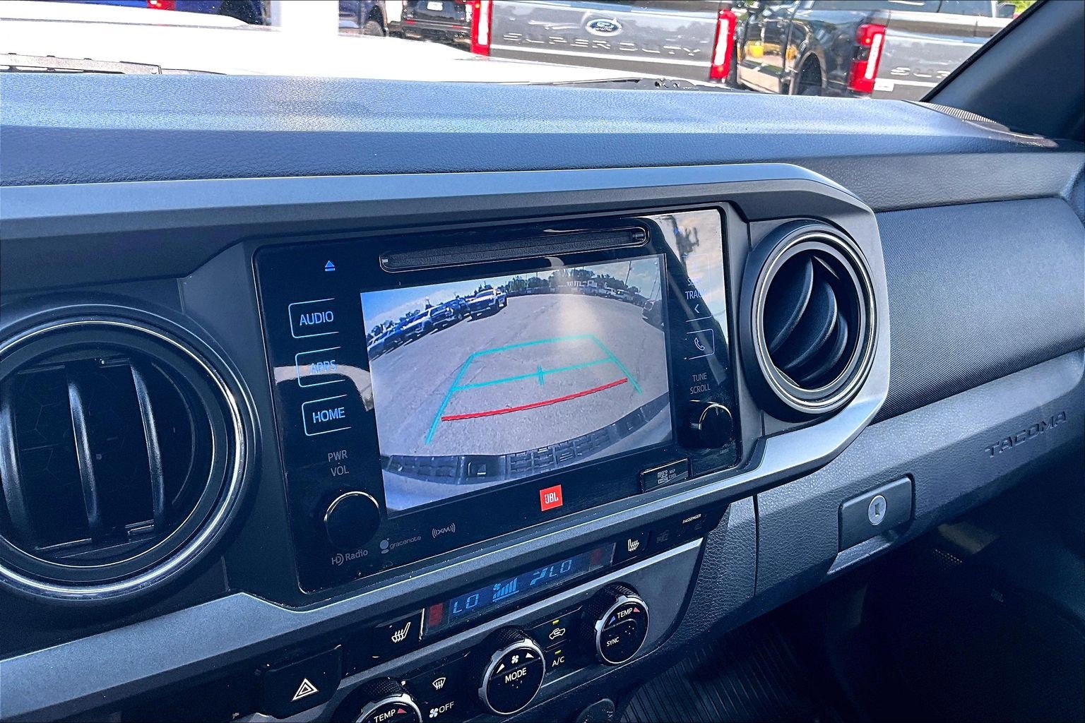 Used 2017 Toyota Tacoma TRD Sport AWD/4WD image 22