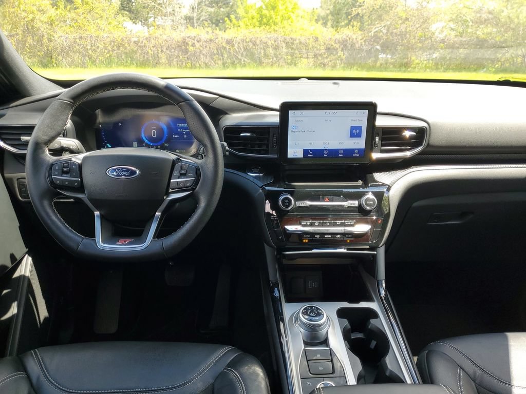 Certified 2023 Ford Explorer ST w/ ST Street Pack AWD/4WD image 17