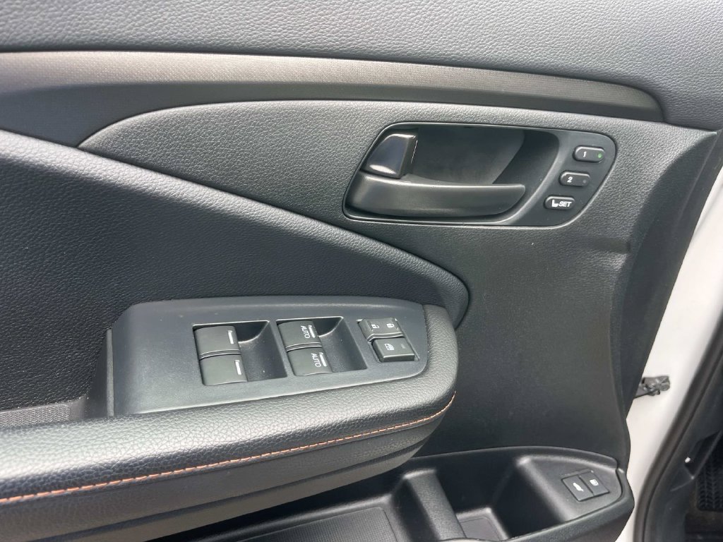 Used 2024 Honda Passport TrailSport image 31