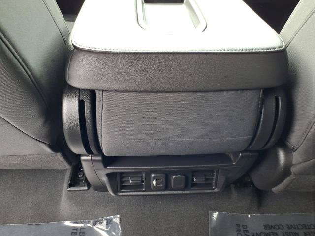 Used 2021 Chevrolet Silverado 1500 LT AWD/4WD image 16