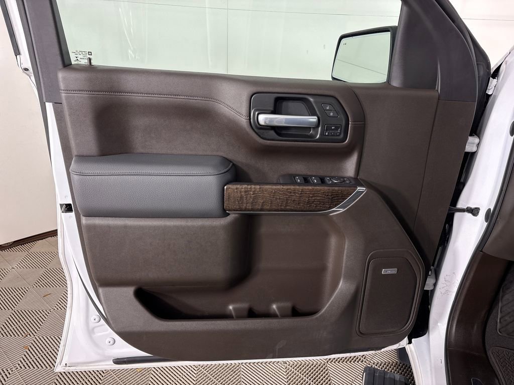 Used 2021 GMC Sierra 1500 Denali w/ Denali Ultimate Package AWD/4WD image 17