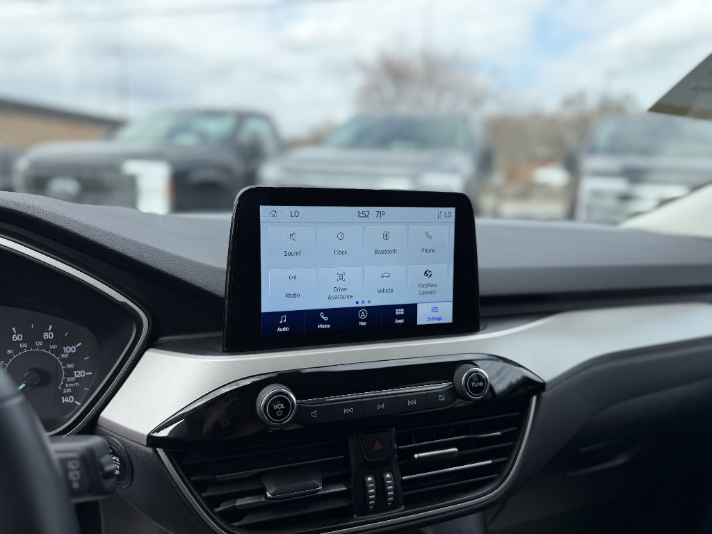 Certified 2022 Ford Escape SEL image 18