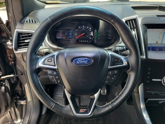 Certified 2020 Ford Edge ST w/ Cold Weather Package AWD/4WD image 25