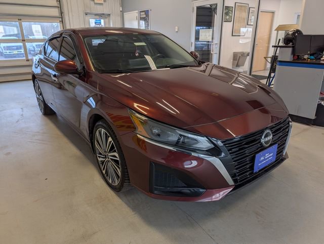 Used 2023 Nissan Altima 2.5 SL AWD/4WD image 7