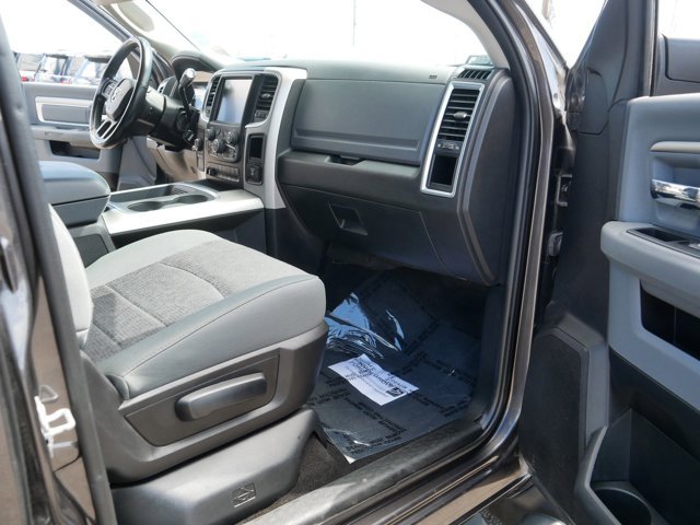 Used 2017 RAM 2500 Big Horn w/ Sport Appearance Group AWD/4WD image 19