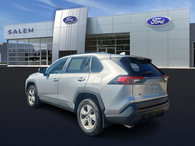 Used 2020 Toyota RAV4 XLE w/ Convenience Package AWD/4WD image 4