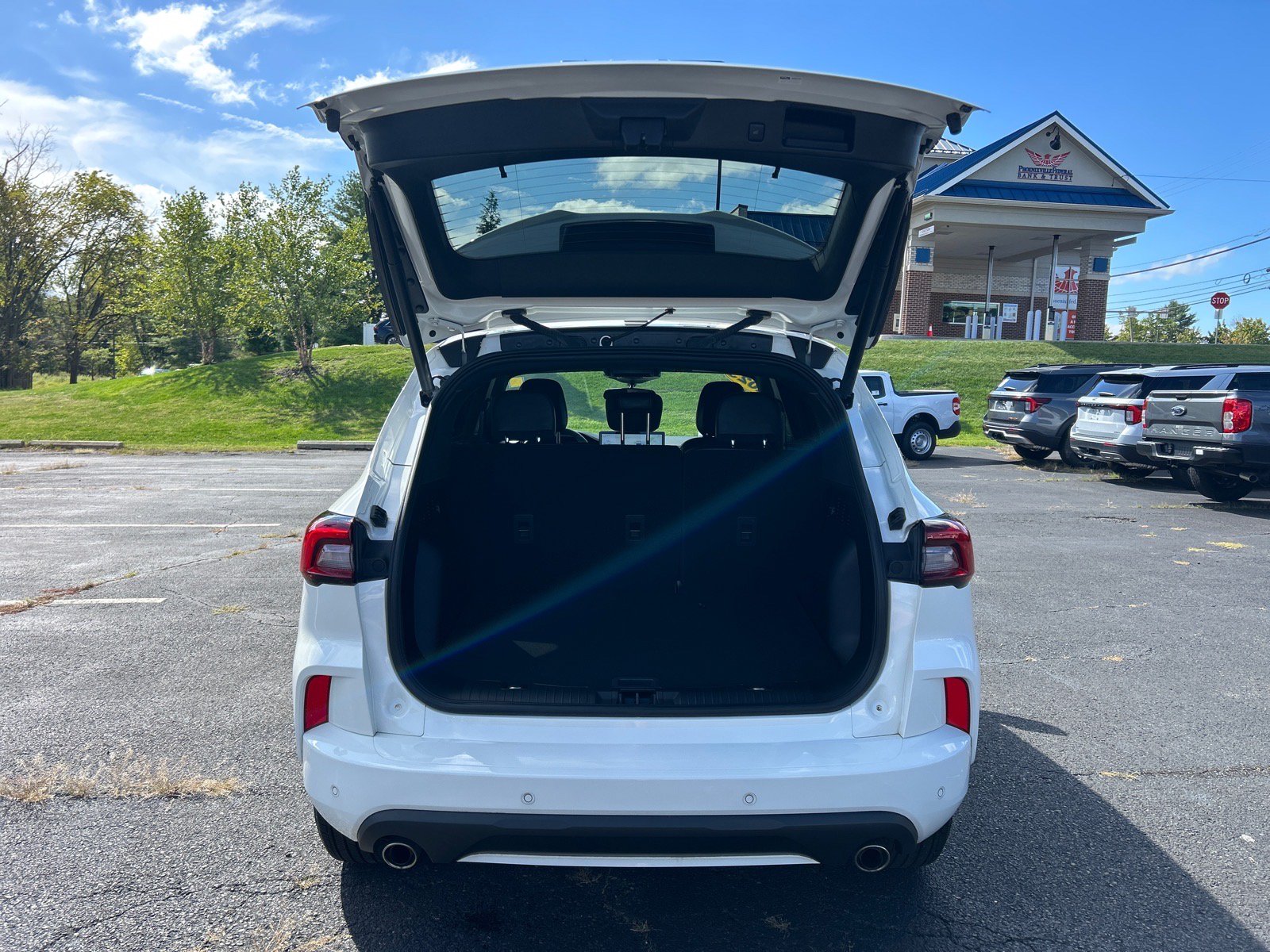 Certified 2023 Ford Escape ST-Line w/ Tech Pack #1 AWD/4WD image 12