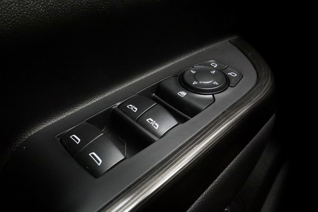 Used 2023 GMC Acadia SLT image 29