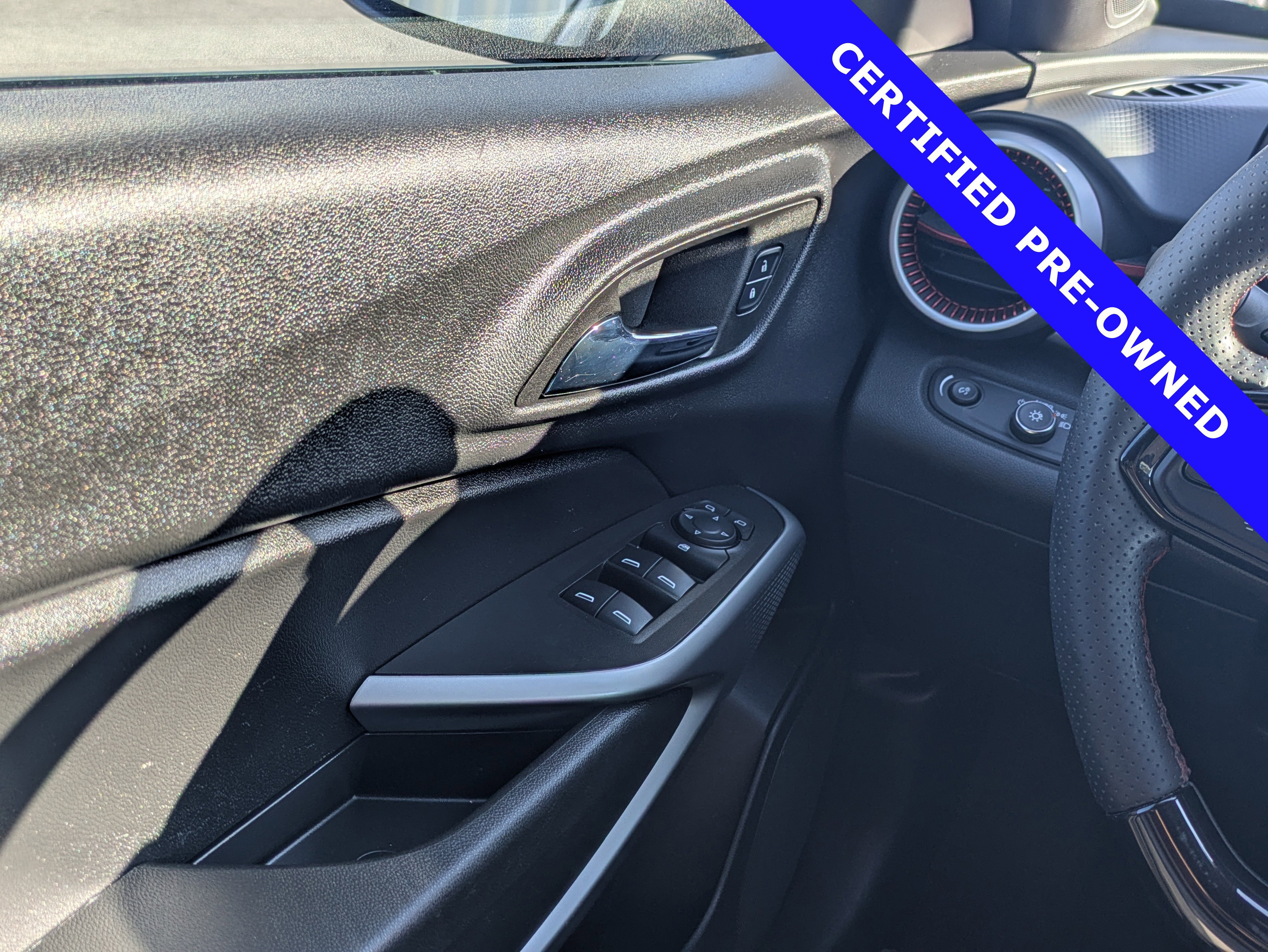 Used 2024 Chevrolet Trax RS w/ Driver Confidence Package FWD image 21