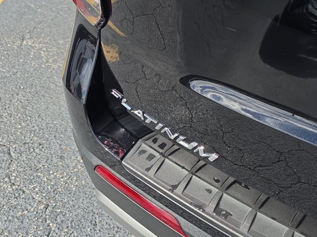Certified 2025 Ford Explorer Platinum RWD image 7