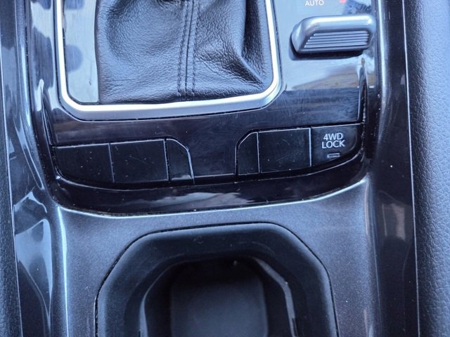 Used 2024 Jeep Compass Latitude image 25