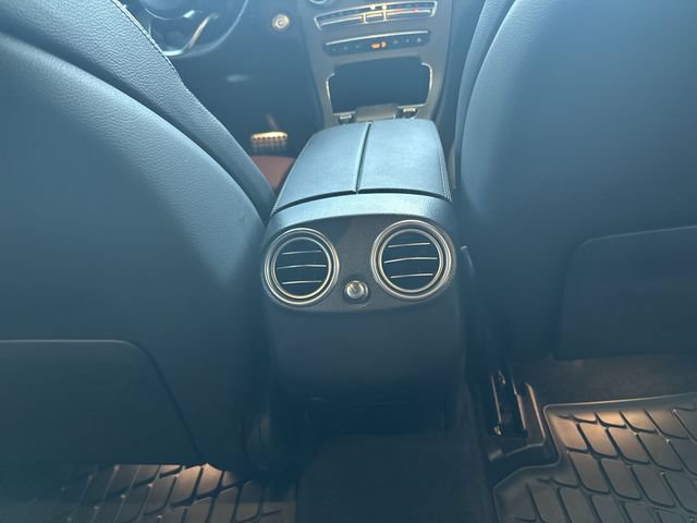 Used 2023 Mercedes-Benz GLC 300 4MATIC Coupe image 23