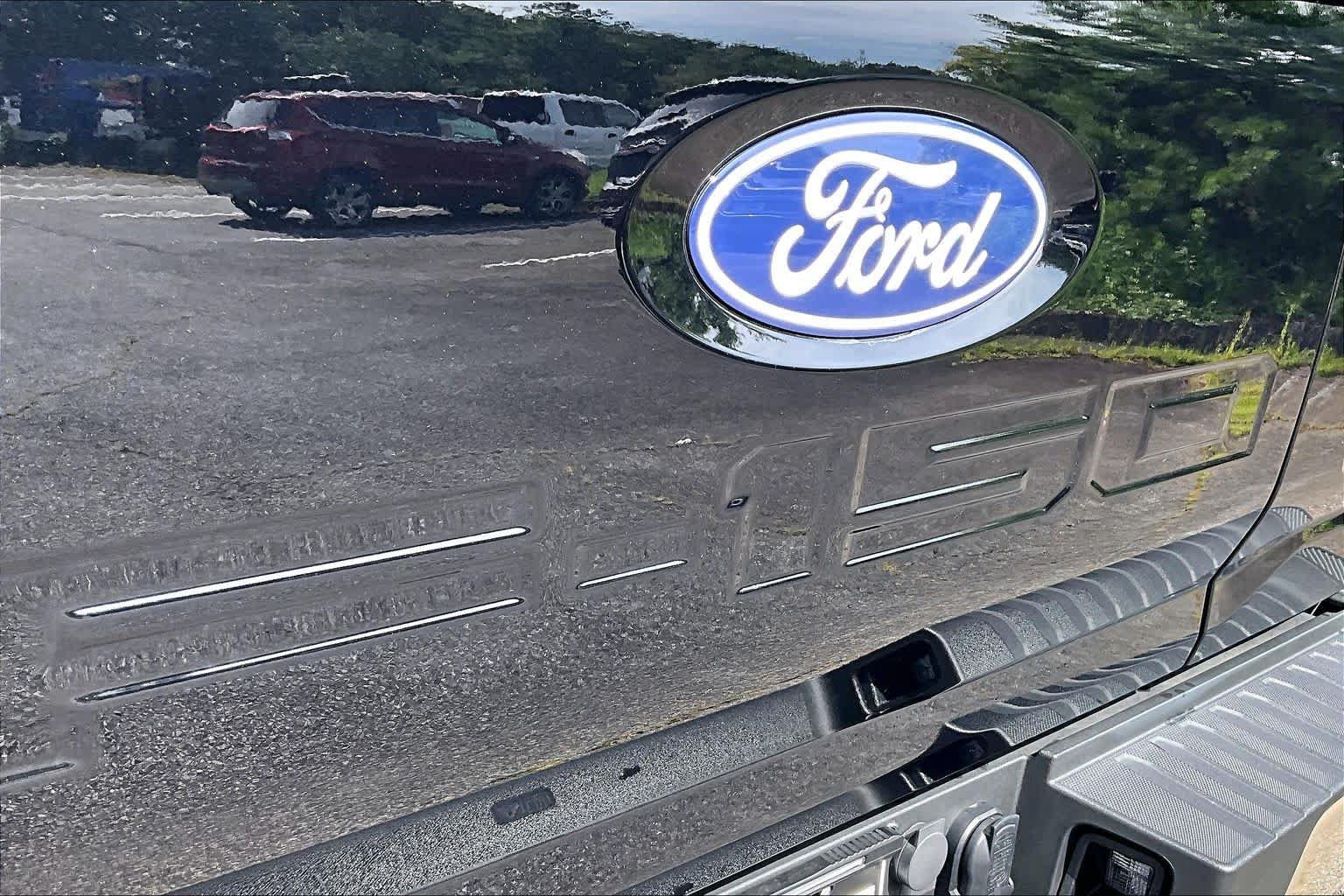 Certified 2025 Ford F150 King Ranch w/ FX4 Off-Road Package AWD/4WD image 31