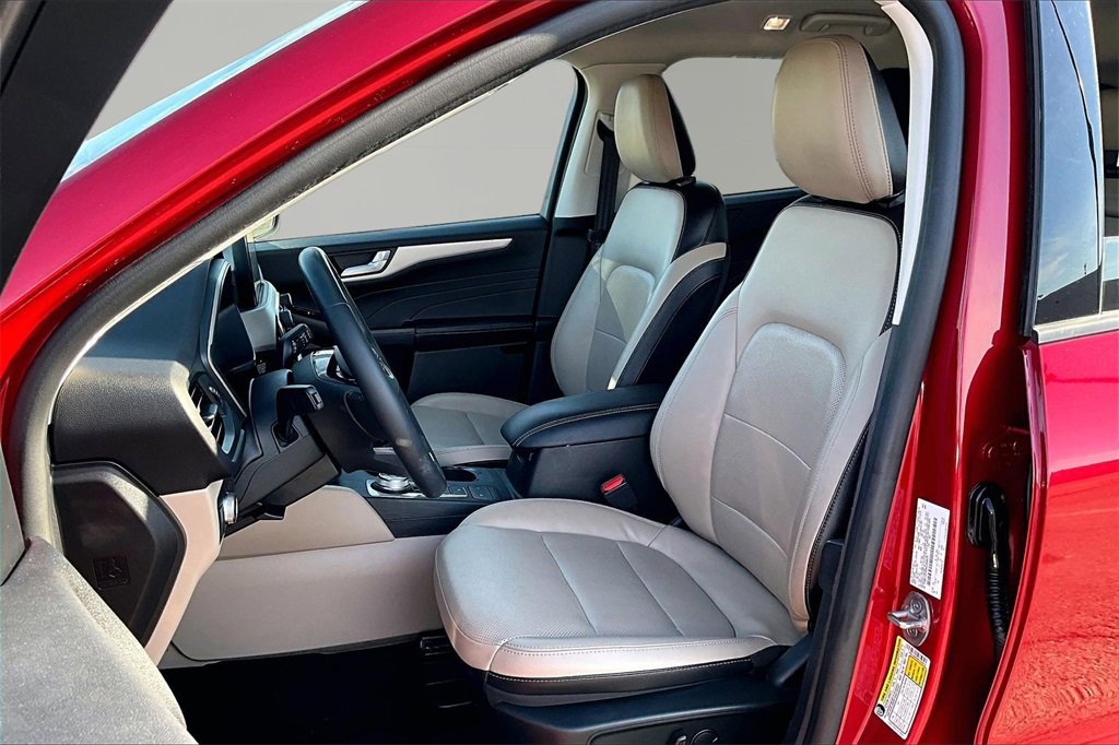 Certified 2022 Ford Escape SEL w/ Technology Package image 25