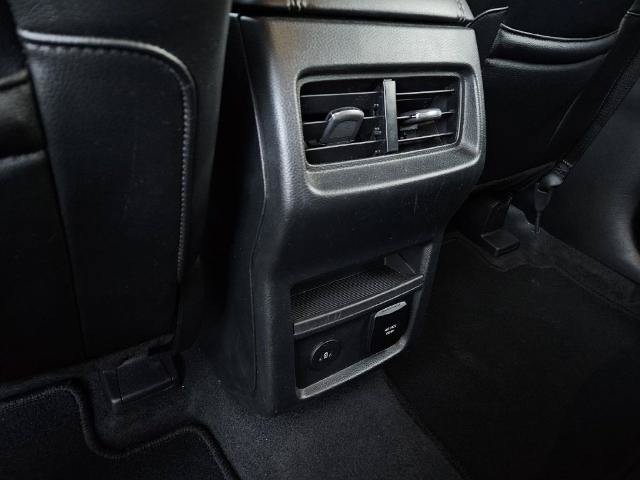 Certified 2024 Ford Edge Titanium AWD/4WD image 14