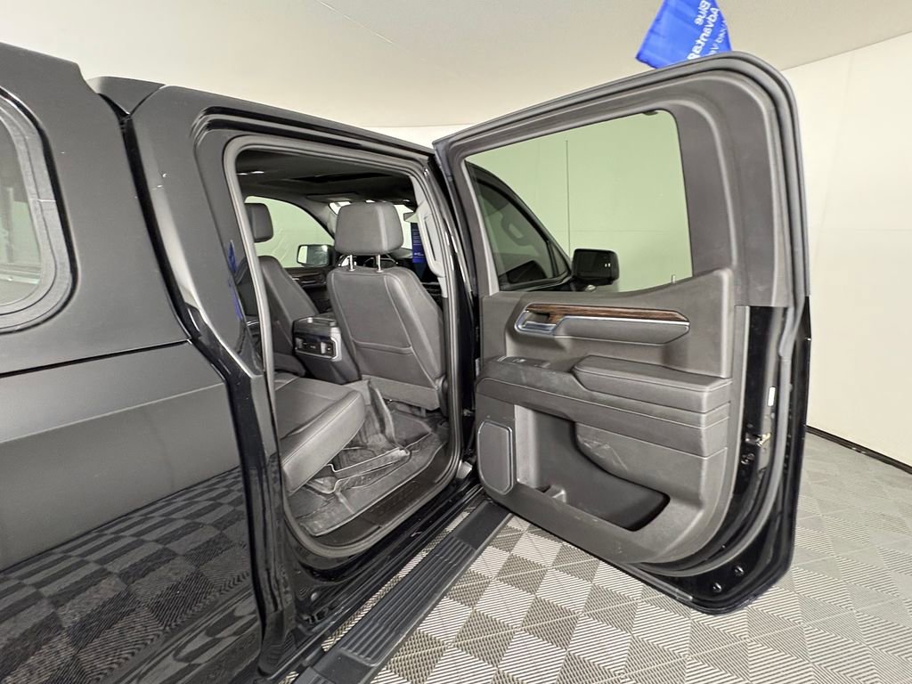 Used 2023 GMC Sierra 1500 Elevation w/ Elevation Premium Package AWD/4WD image 30