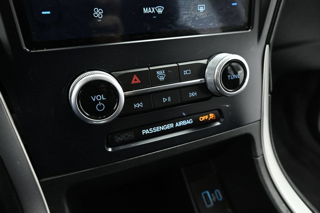 Certified 2022 Ford Edge SE w/ Black Appearance Package AWD/4WD image 16