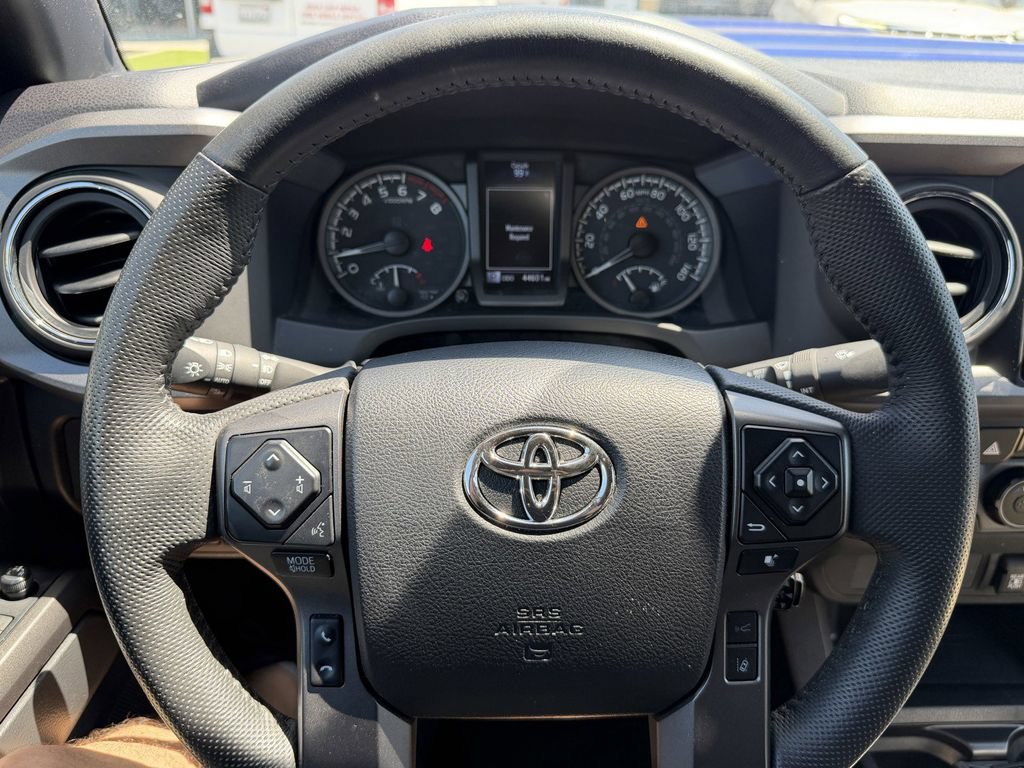 Used 2023 Toyota Tacoma TRD Sport AWD/4WD image 25