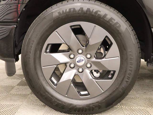 Certified 2025 Ford F150 STX w/ Equipment Group 200A RWD image 33