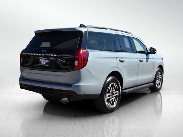 Certified 2025 Ford Expedition Active RWD image 4