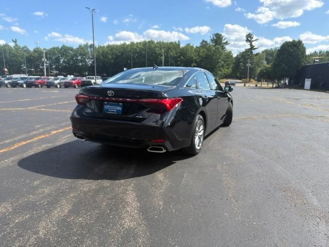 Used 2022 Toyota Avalon XLE w/ Moonroof Package FWD image 12