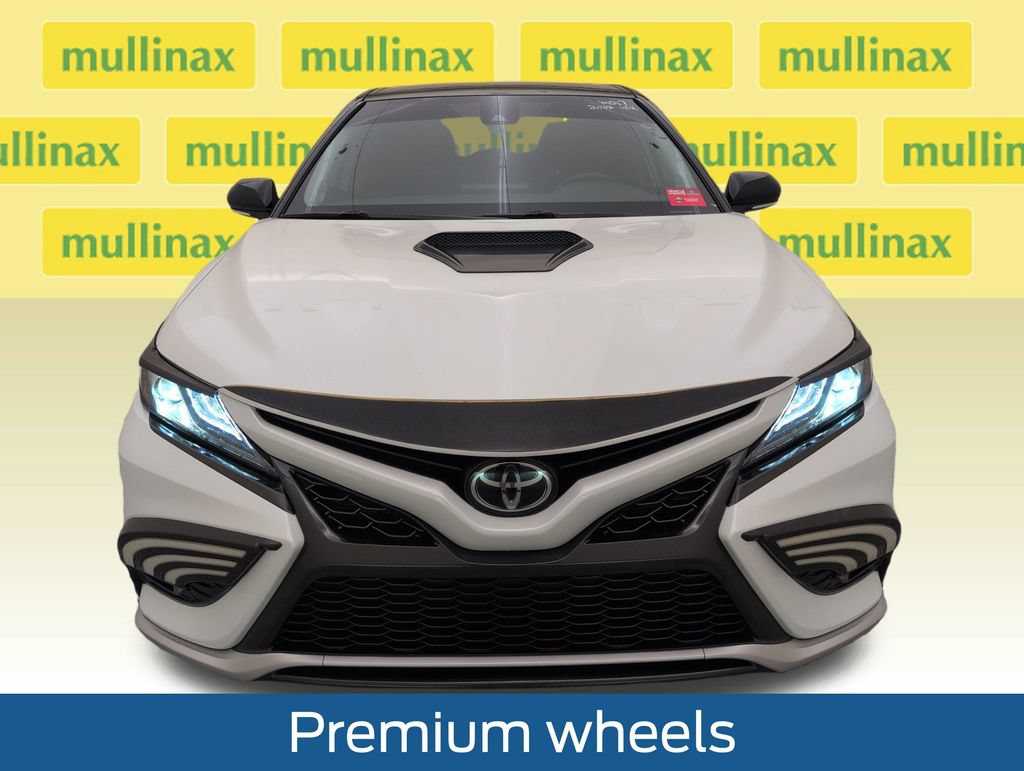 Used 2022 Toyota Camry XSE w/ Navigation Package FWD image 15