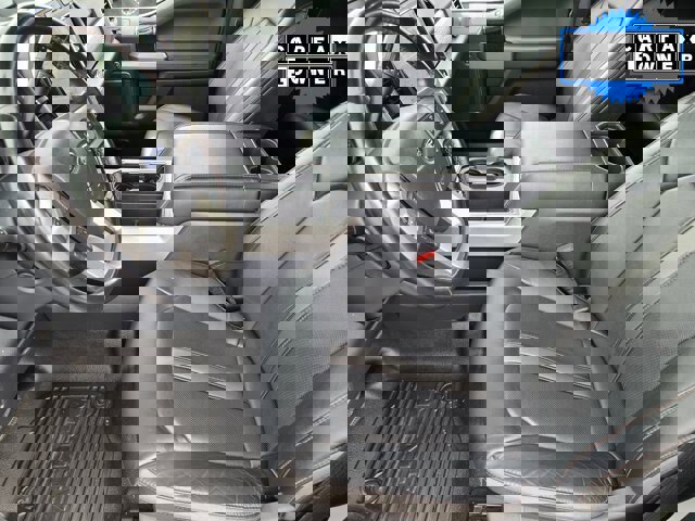 Certified 2022 Ford F450 Platinum w/ FX4 Off-Road Package image 11